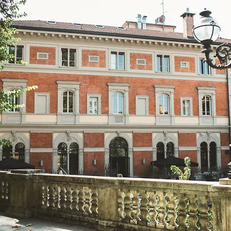 I Portici Hotel Bologna-3